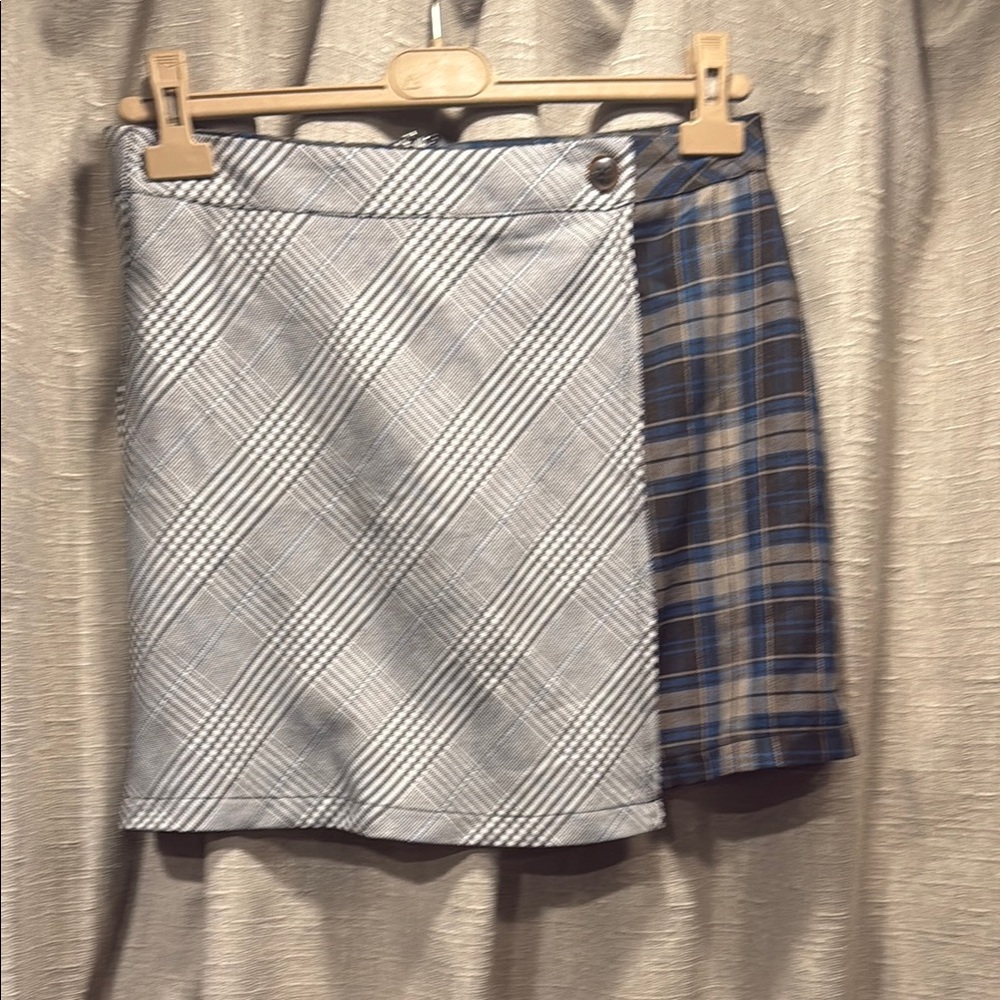 Almost Famous Plaid Women's Skirt - Gray and Blue vtg M